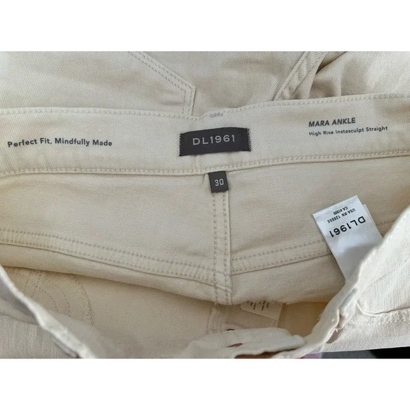 DL1961 Mara Ankle Straight High Rise Instasculpt Jeans Sandshell 30 Cream A - Picture 8 of 9